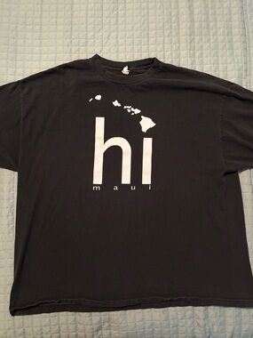 Maui, Hawaii Black & White Graphic T-Shirt